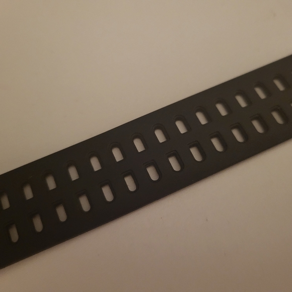 Yamay - Black Smart Fitness Watch with charger - Picture 7 of 13